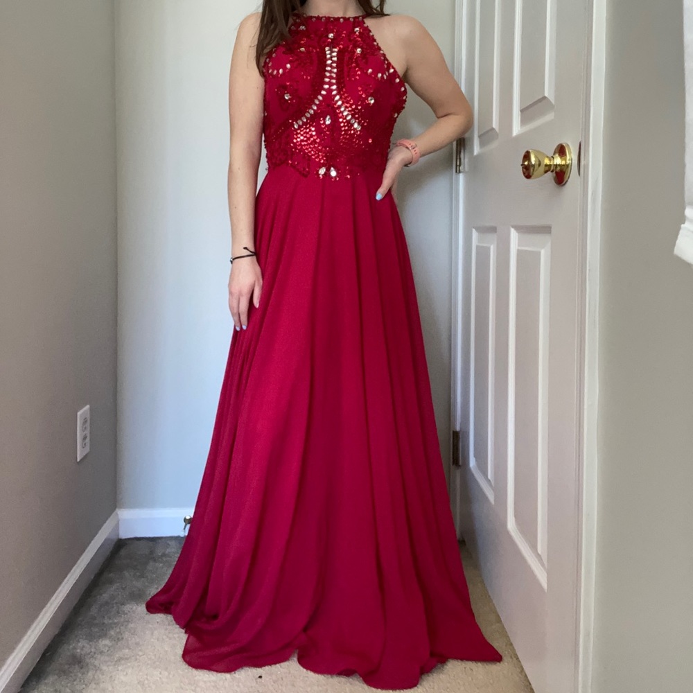 PROM SEASON!! 💄💋💃🏻 - Picture 5 of 9